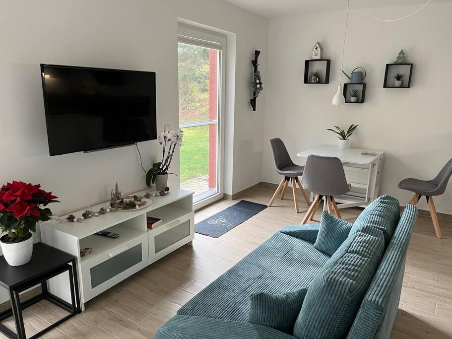Neu Sanierte Wohnung Fuer 2-4 P Eschwege Exterior foto