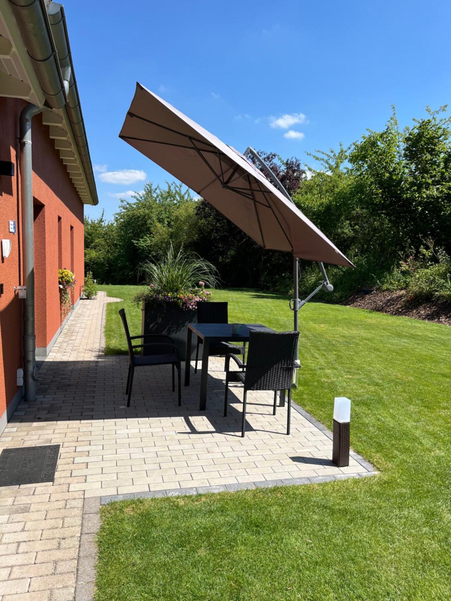 Neu Sanierte Wohnung Fuer 2-4 P Eschwege Exterior foto