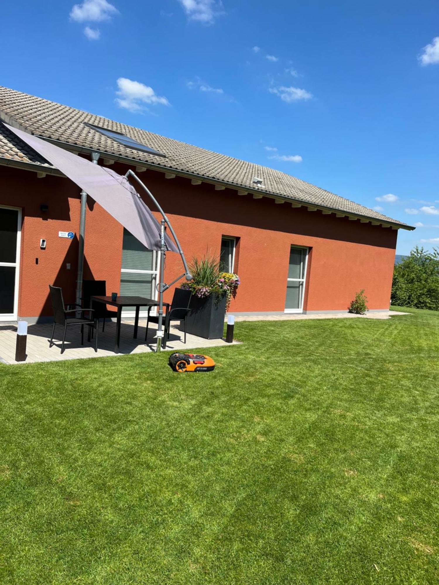Neu Sanierte Wohnung Fuer 2-4 P Eschwege Exterior foto